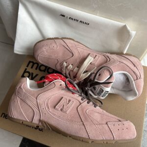NEW BALANCE MIU MIU ROSADAS DAMA